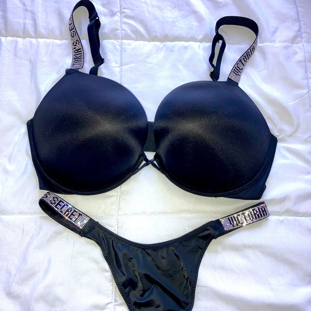 Brand New Victoria’s Secret Bra and Panty Set